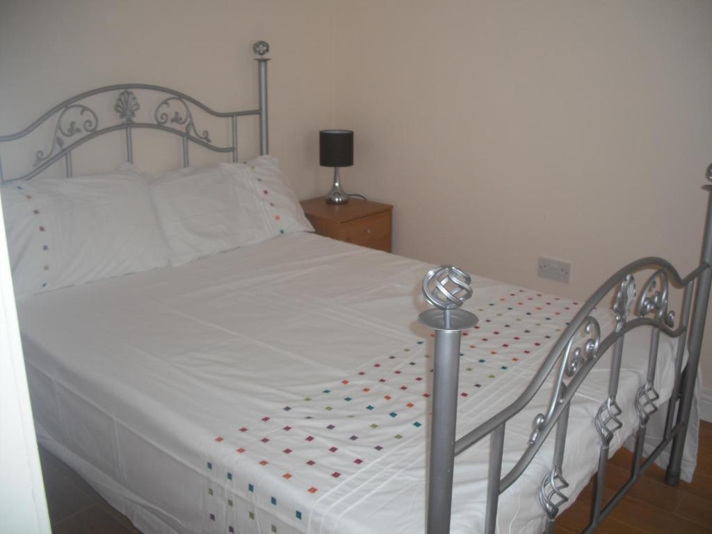 The Blue House Apartments Bushmills Room photo